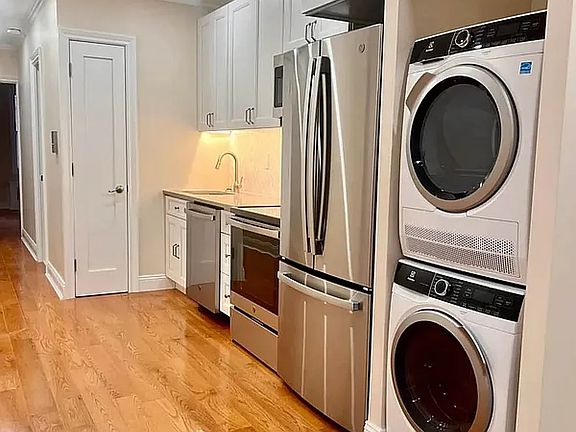 4th image of 1636 3rd Ave APT 5A