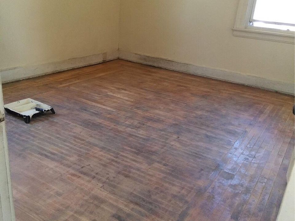 2nd image of 3746 Wieman Ave #2