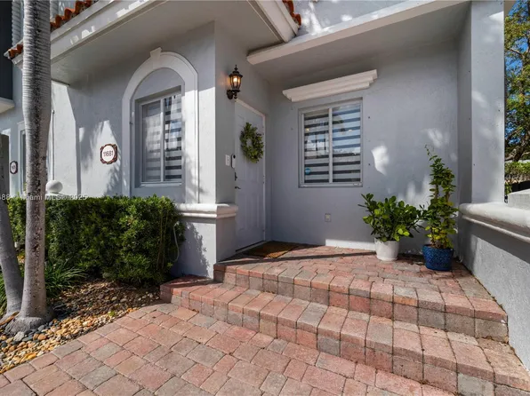 11681 NE 18th Dr #11681, North Miami, FL 33181