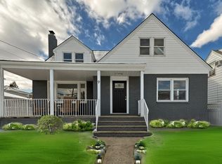 9 Alaska St, Garfield, NJ 07026