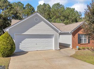 1040 Meadow Walk Ave, Lawrenceville, GA 30044