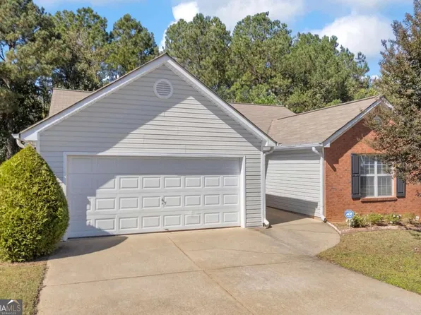 1040 Meadow Walk Ave, Lawrenceville, GA 30044