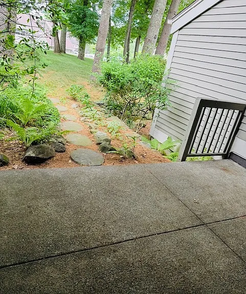 121 Stone Mdw — Photo 15
