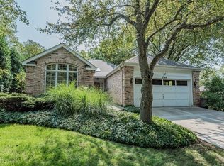 2160 Belleau Woods Dr, Wheaton, IL 60189