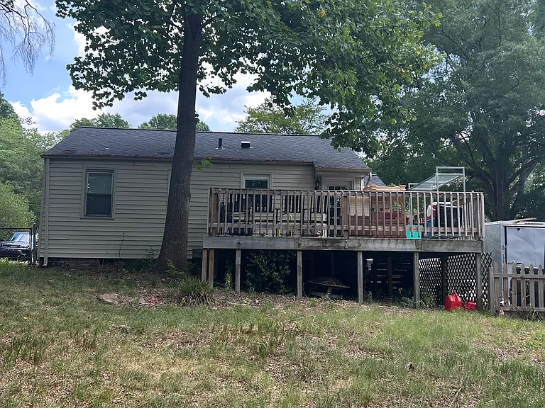 1011 Cleburne St — Photo 11