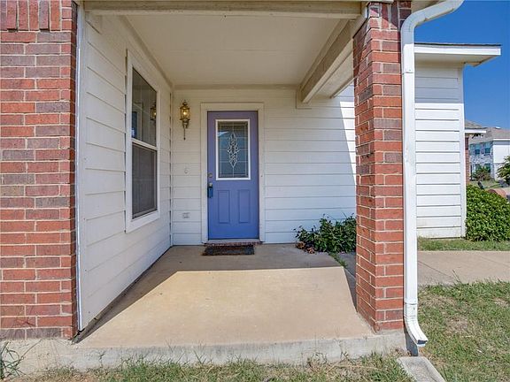3rd image of 3501 Cayman Dr