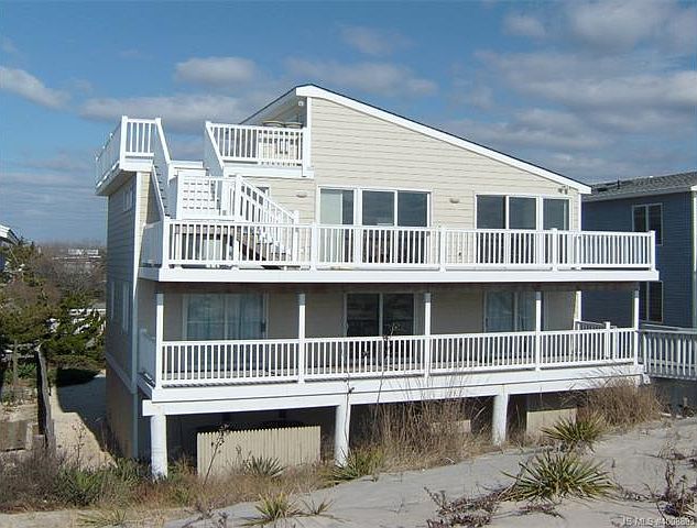 1st image of 1013 N Ocean Ave