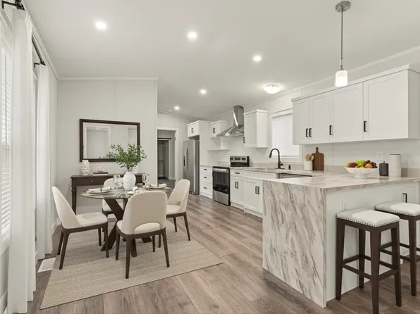 44565 Monte Vista Dr #4, Chilliwack, BC V2R 5Y4