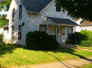 316 Walnut St, Cedar Falls, IA 50613