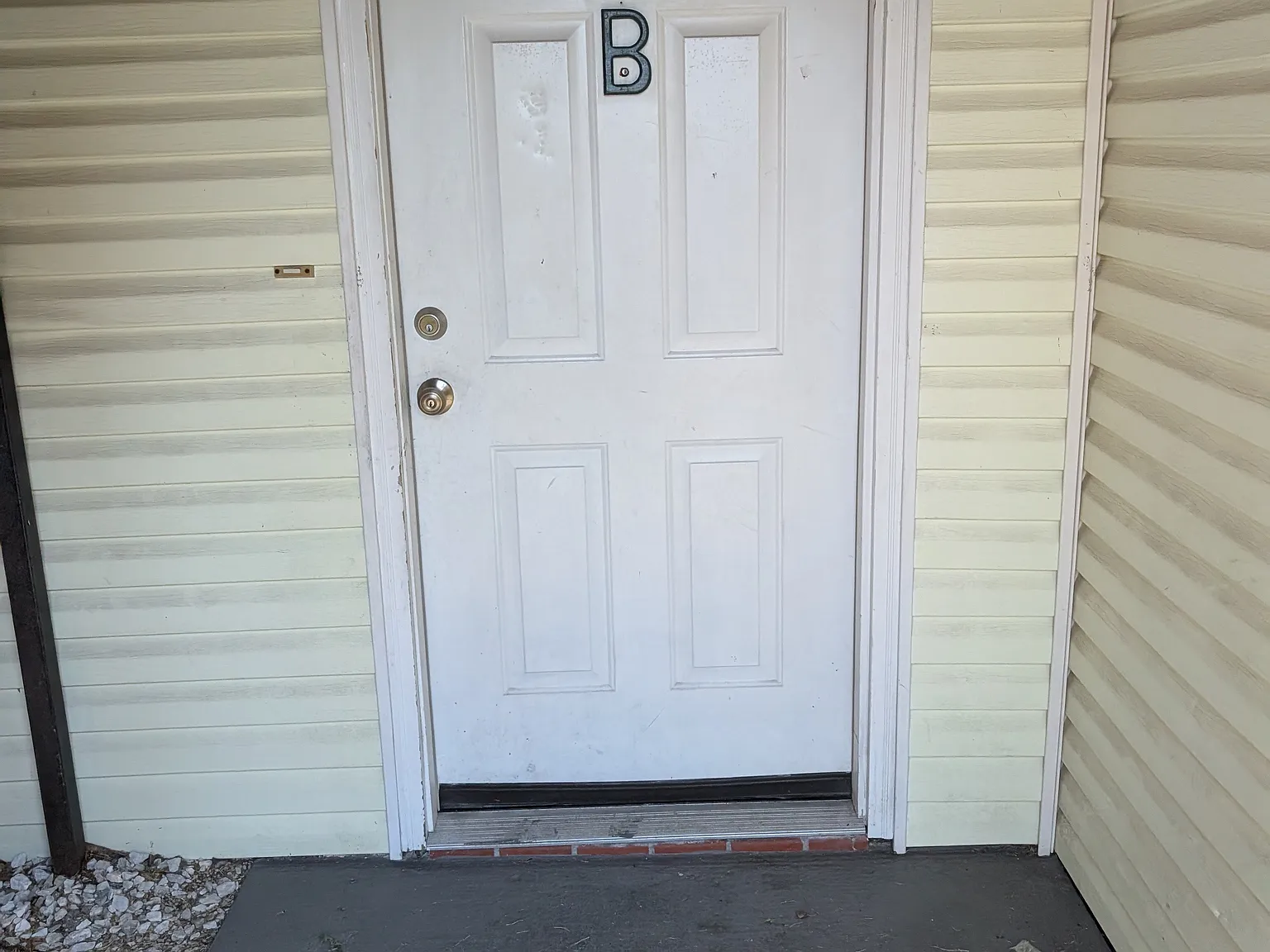 2 bed, 900 sqft, $1,200 — Photo 3