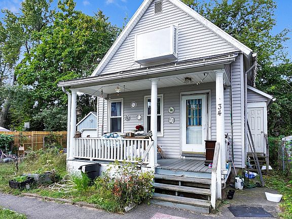 2nd image of 34 Cambridge St
