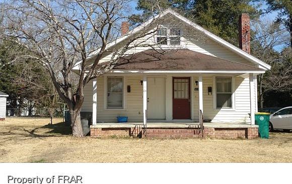 1st image of 410 1/2 Winona Ave