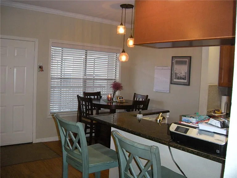 915 W 23rd St #211 — Photo 10