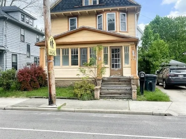 221 S Portage Path, Akron, OH 44302