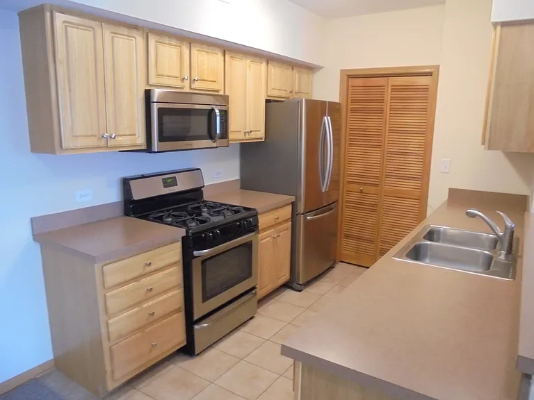 19806 Wolf Rd #301 — Photo 14