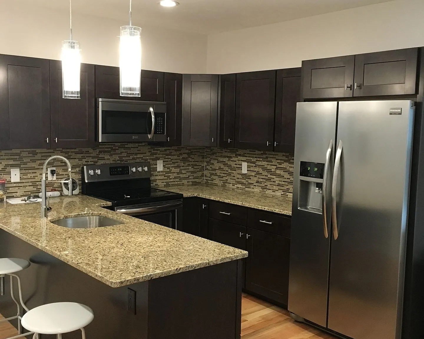 64 Courtland Street — Photo 3