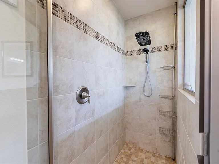 4216 Hannover Way — Photo 17