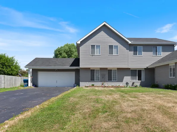 2870 Dorothy Dr, Aurora, IL 60504