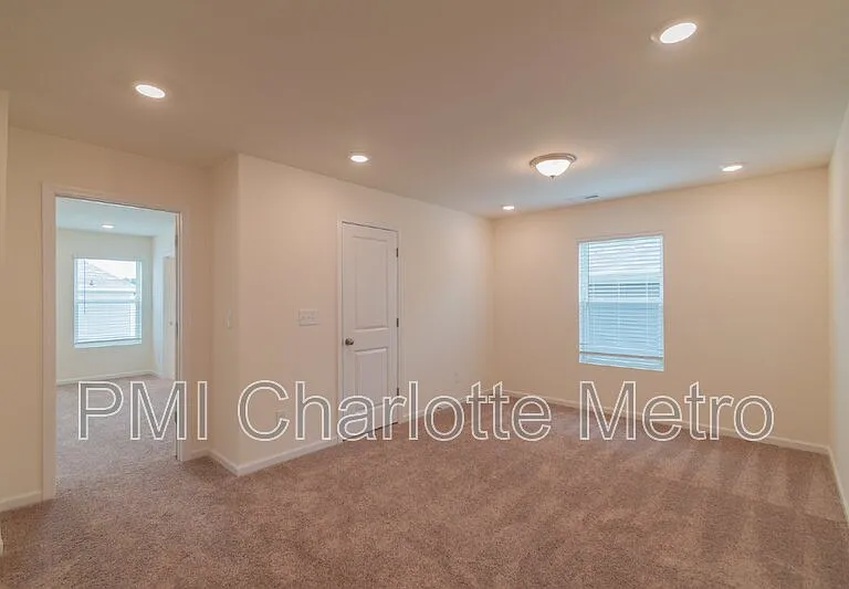 7139 Bentz St — Photo 12