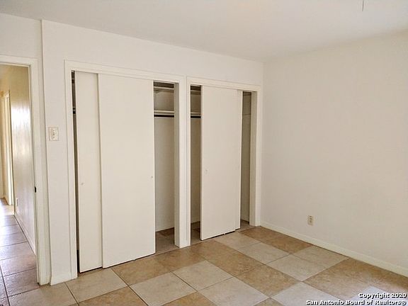 5th image of 255 Goodhue Ave