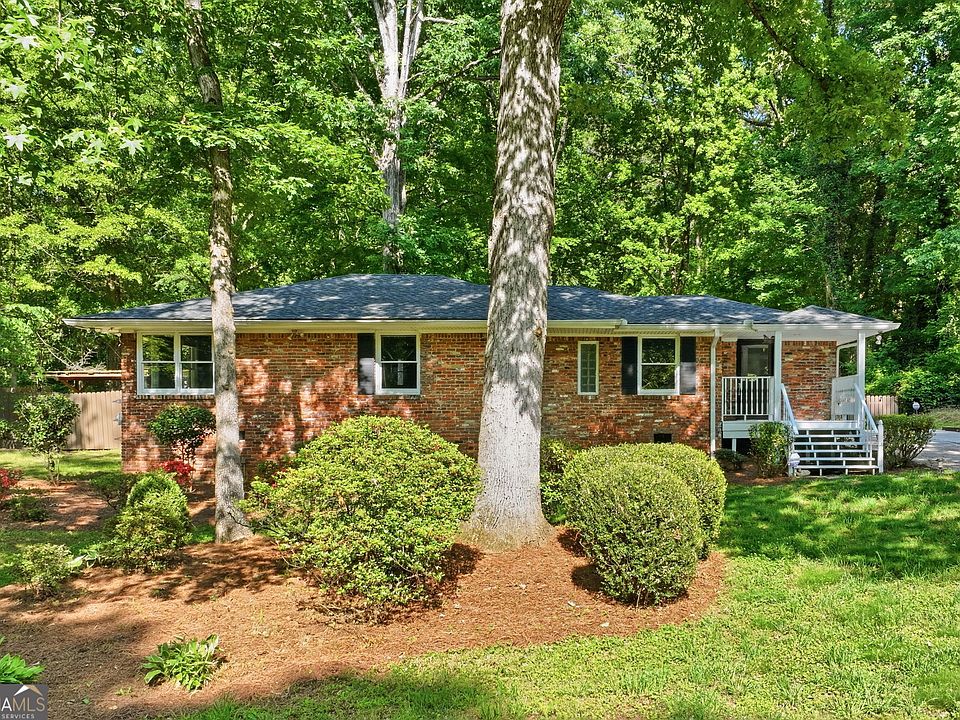 1st image of 2109 Shady Ln