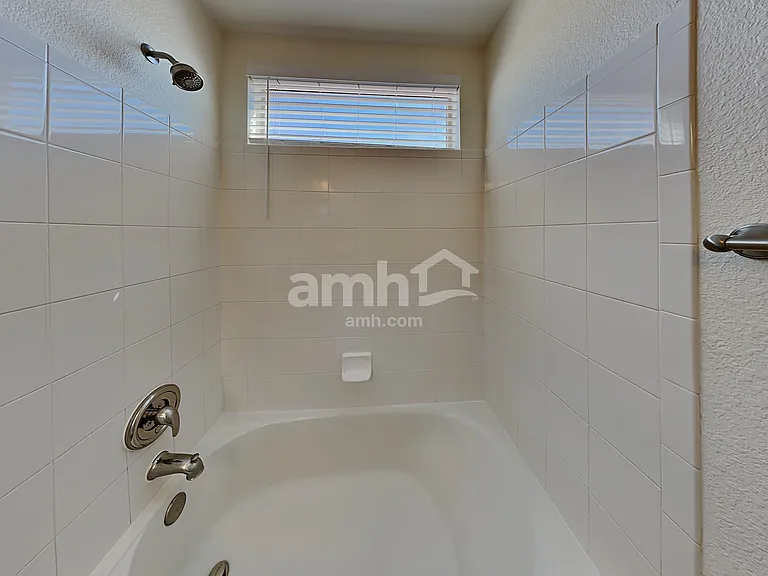 108 E Calle Del Rondador — Photo 15
