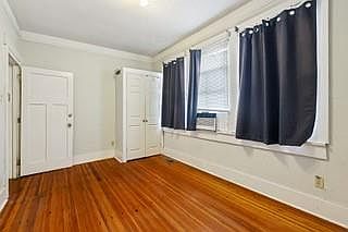 4th image of 2412 State St