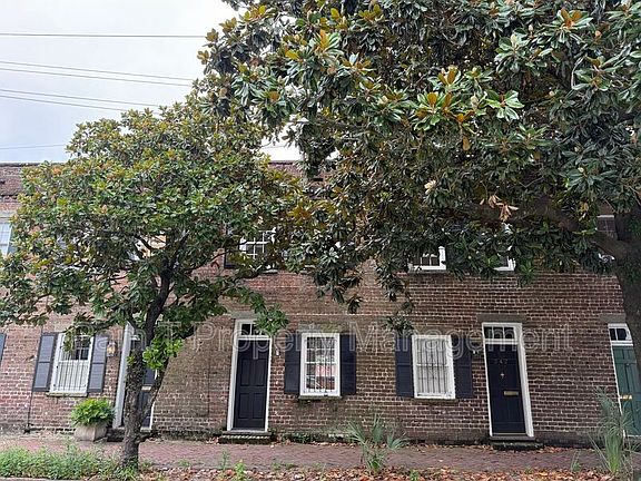 2nd image of 240 Price St
