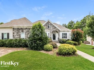 614 Hocutt Farm Dr, Clayton, NC 27527