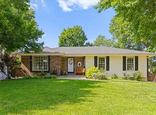 18606 E 28th St S, Independence, MO 64057