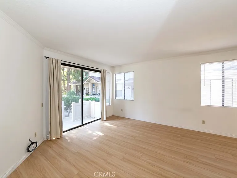 2577 Plaza Del Amo #737 — Photo 2