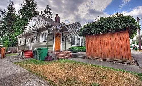 5416 20th Ave NE Photo 1
