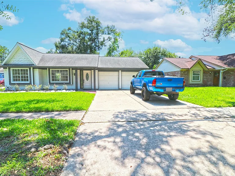 9211 Blankenship Dr — Photo 3