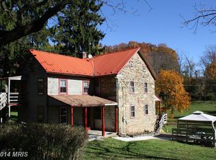 552 Crestwood Dr, Red Lion, PA 17356