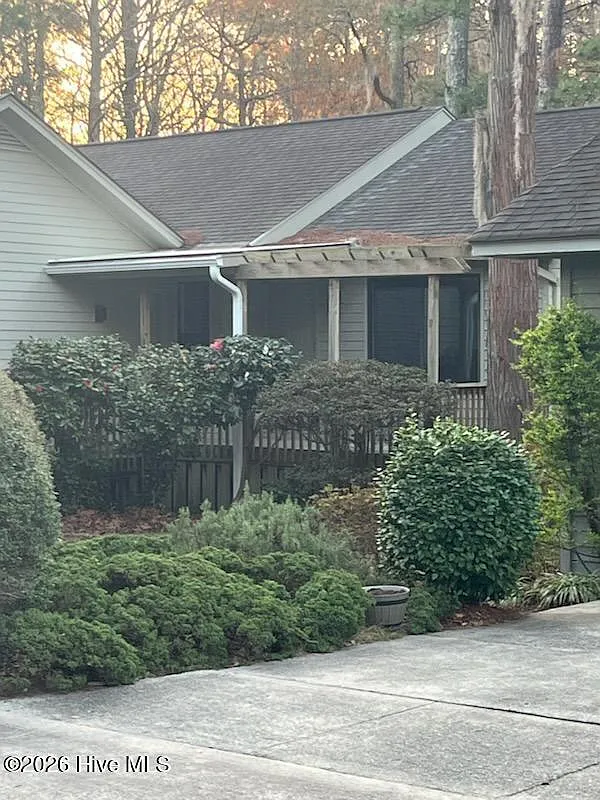 Building Photo - 4405 Windtree Rd