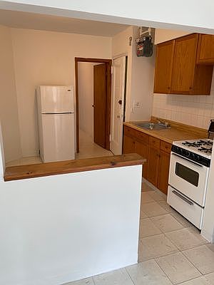 3rd image of 423 E 73rd St #4E