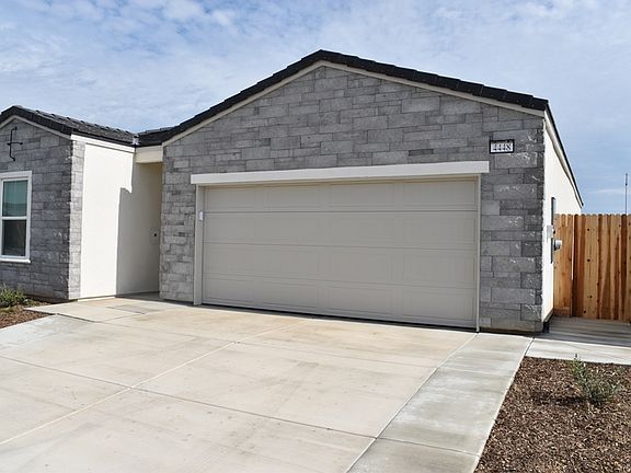 3rd image of 4448 N San Miguel Ave