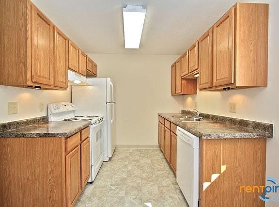 5th image of 4828 Meredeth St APT 202