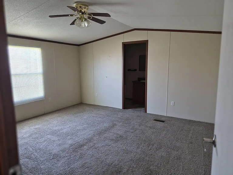 7910 Jacksonville Cutoff Rd — Photo 4