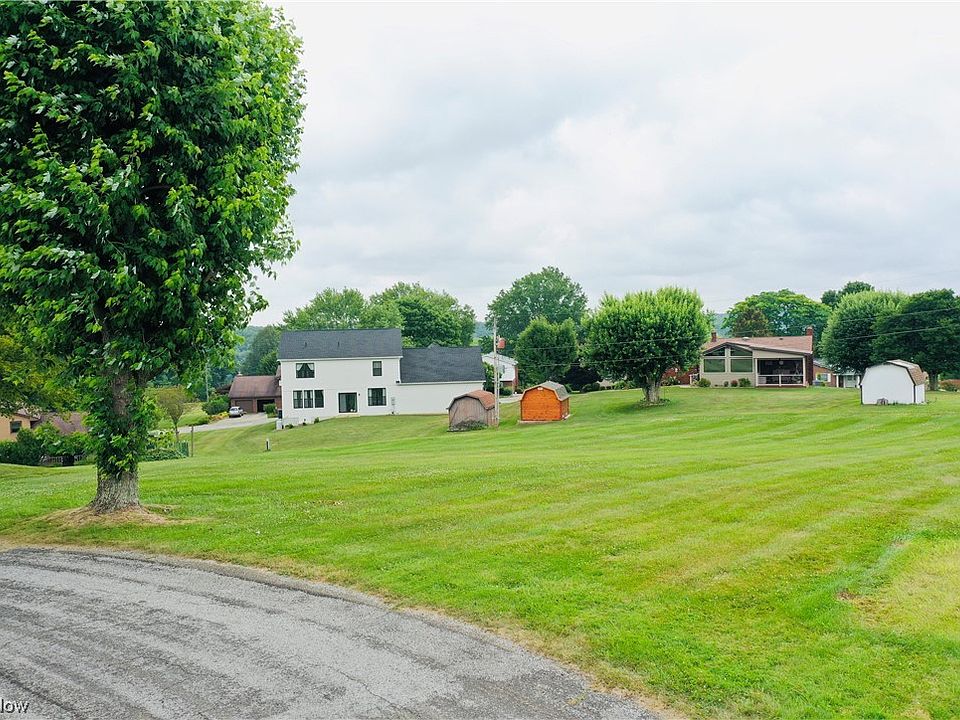 1st image of Crestview Ct