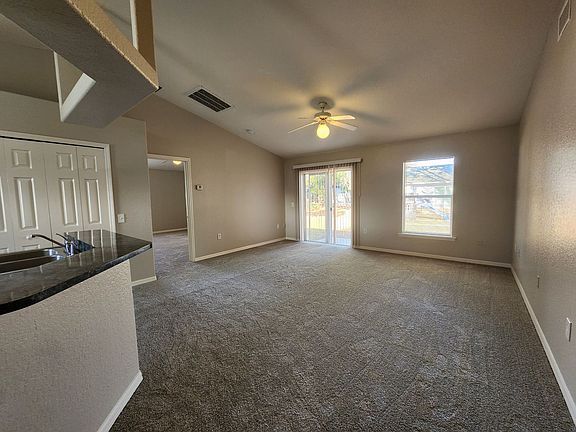 4th image of 754 Caribou Dr