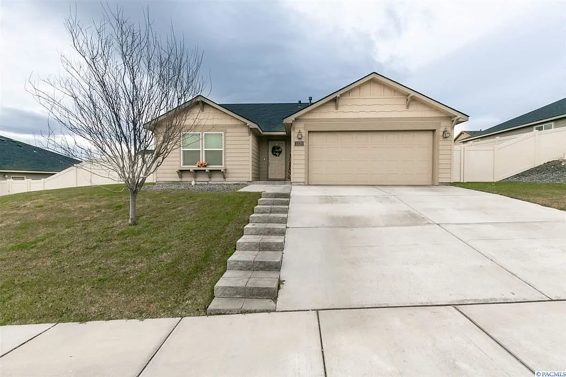 3220 Aqueduct Ln photo 1
