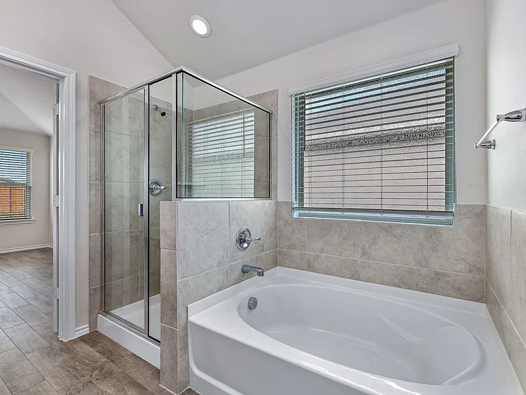 4317 Cordata Dr — Photo 22