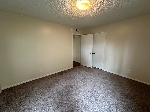 2727 Bayshore Ave — Photo 22