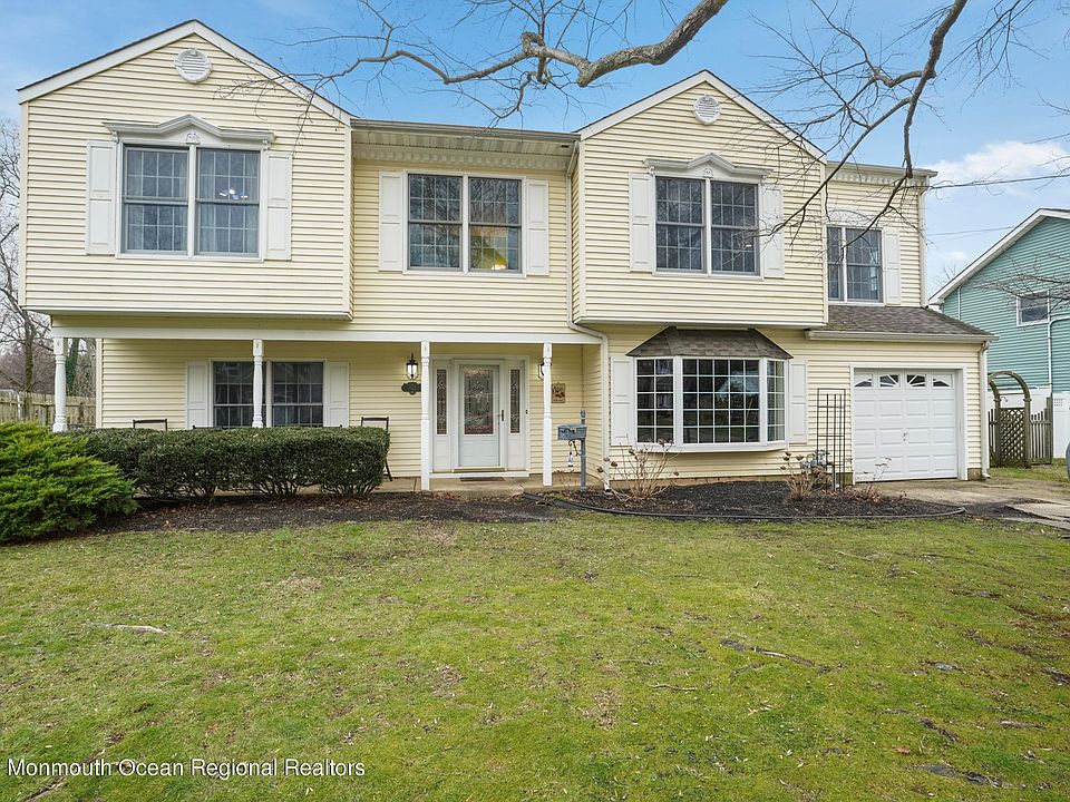 1st image of 142 Beechwood Dr