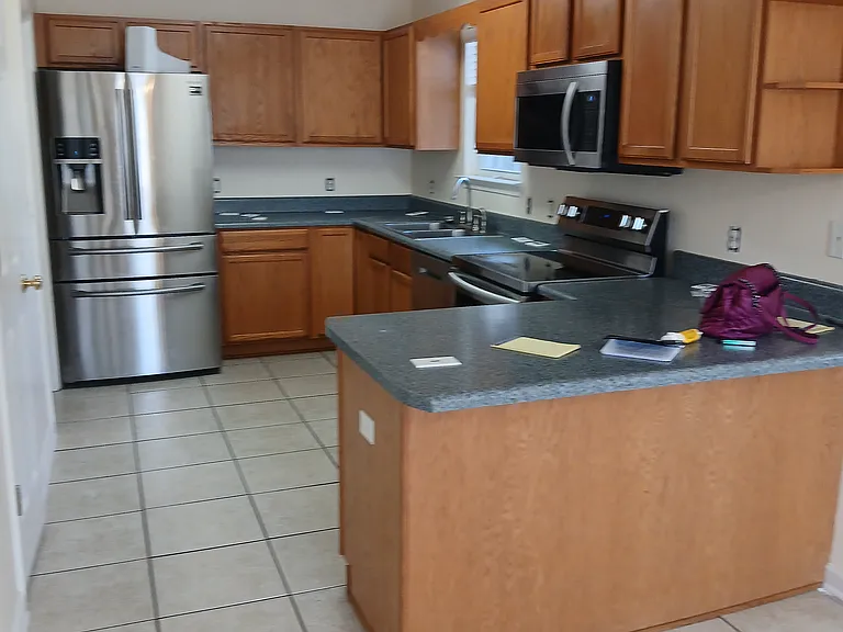 2514 Shady Oak Ct #B — Photo 8