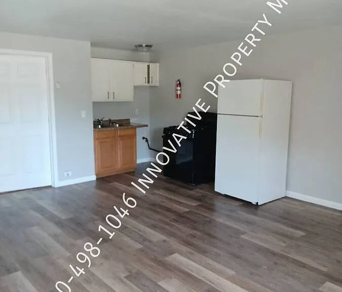 7351 N Dort Hwy #3 — Photo 6