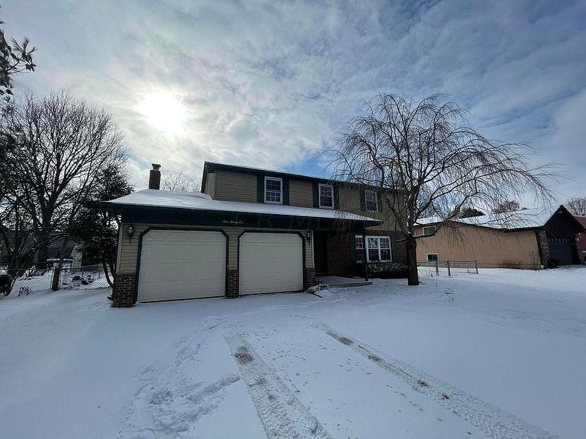 2nd image of 421 Seven Pines Dr