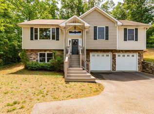 2563 Round Top Rd NW, Roanoke, VA 24012