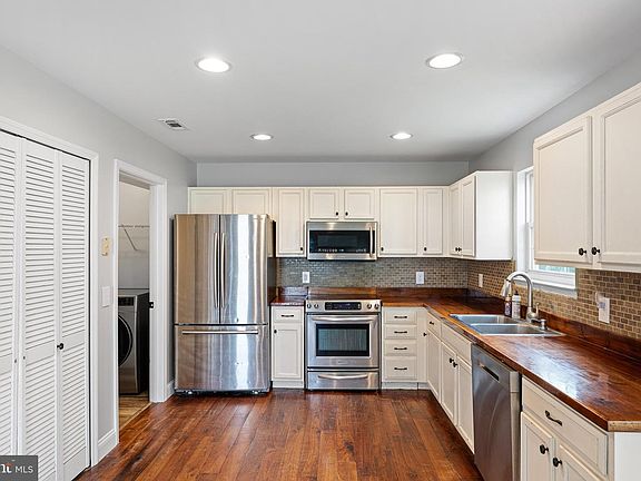 4th image of 407 Wood Duck Dr